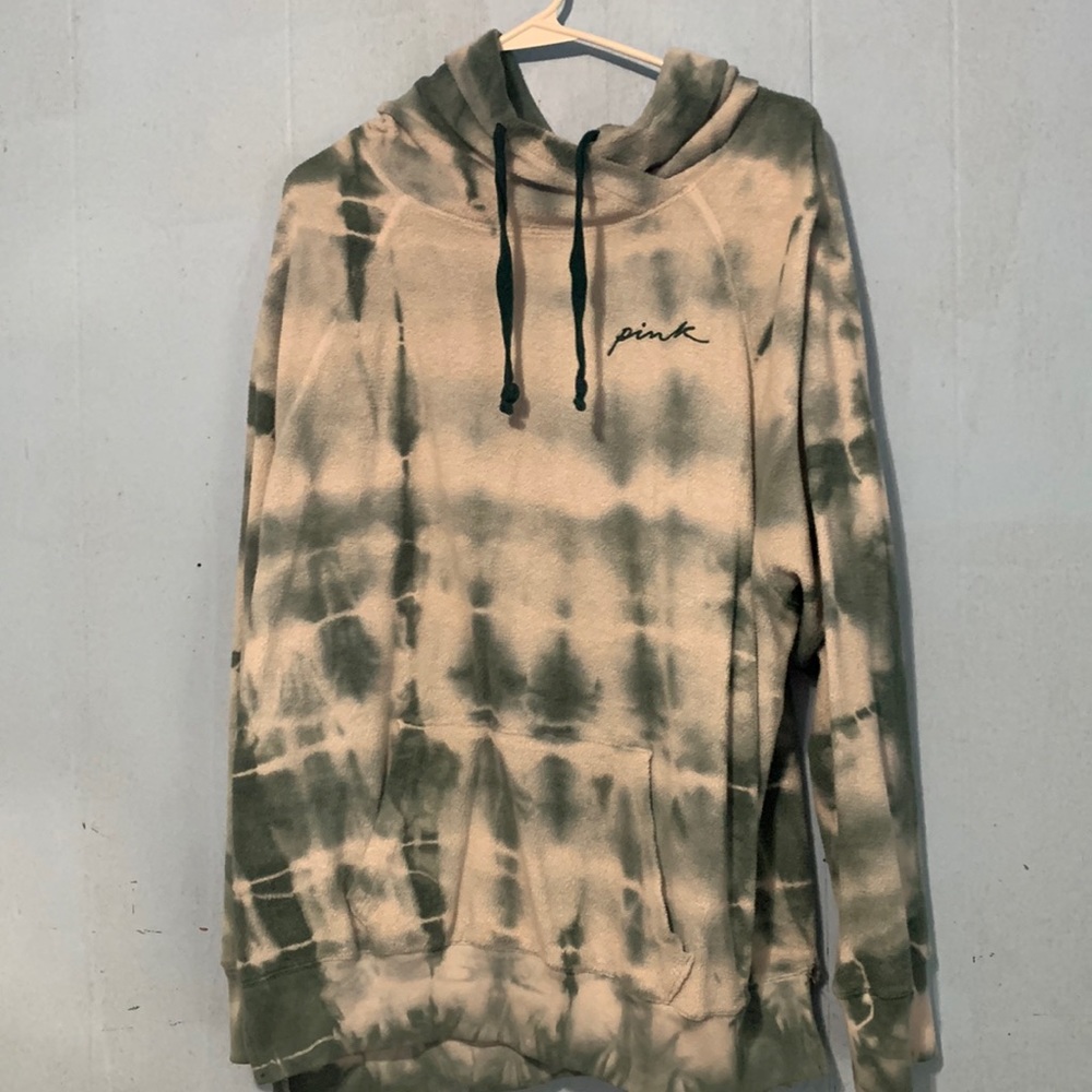 Over sized sweater from pink, marble green ish blue ish and white